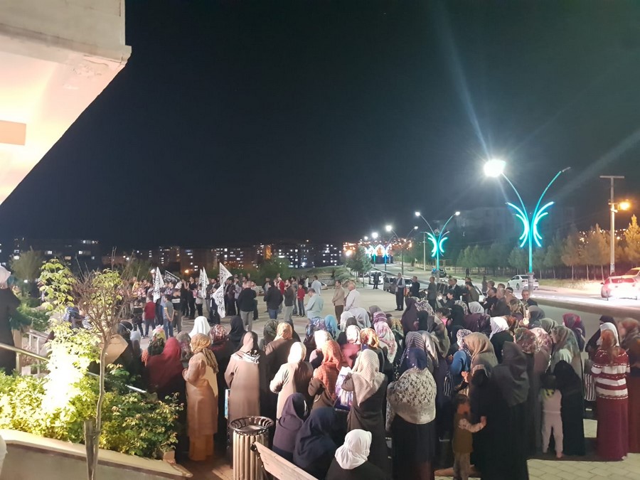 Click to enlarge image Diyarbakir_Ergani_TR_AKSA_Protest_2022_04_Pics_1.jpg