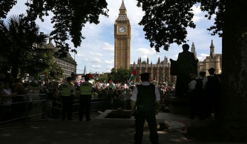 The Arrest of Hundreds of Peaceful Pro-Palestine Protestors in Britain Illustrates the Farce of Democracy