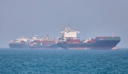 Trump Rekindles the War and Demands &ldquo;Protection Fees&rdquo; for Safeguarding the Strait of Hormuz&mdash;From Himself!