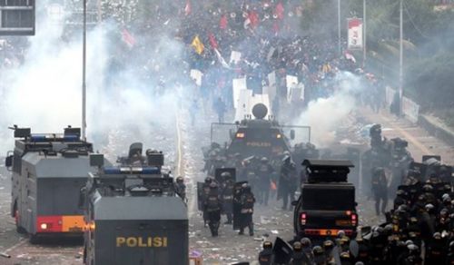 Indonesian Riots: The Changes Which (Still) Locked?