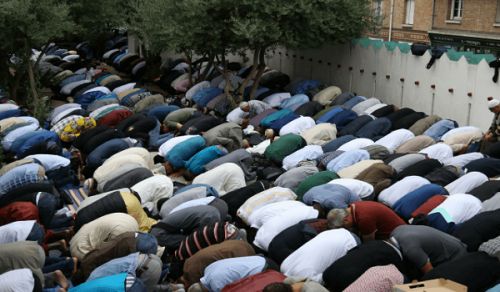 Swedish Politicians Want to Decapitate “European” Values with a Totalitarian Proposal to Expel Muslims