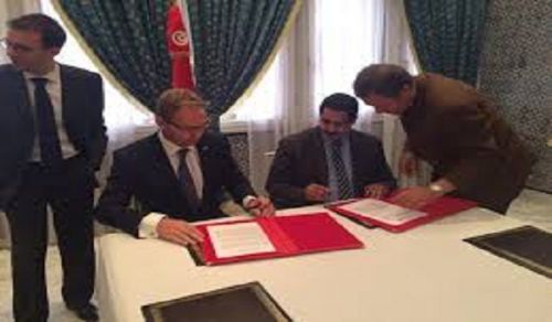 The Government Completes its &quot;Revolutionary&quot; Project by Handing Over the Security of the Country to Britain