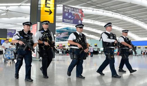 Hundreds of London passengers forced today to flee the scene of a terror attack that did not happen according to the media and police because the Muslim was the victim instead of the perpetrator!