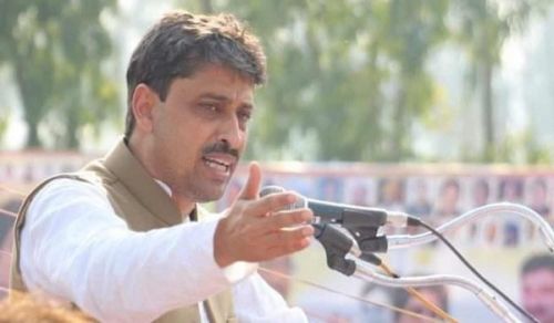 When Saviours are made Victims