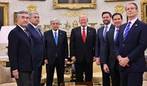 The Rulers of Muslim Countries Are Containing the Collapse of the United States