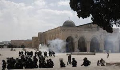 An Appeal ...  An Appeal ... An Appeal ... to the Armies in the Muslim Countries Is There Not a Righteous Man Amongst You Who Will Roar with His Weapons in Support of Palestine’s Al-Aqsa and Womenfolk?