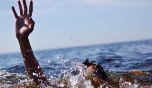 Children Drowning at Sea - Drowned through Nationalist and Capitalist Ideals Pursued by the Politicians!