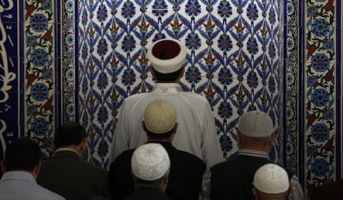 Warning! The Imam Bill will be Tried for the First Time in a Case Filed following a Sermon on the Issue of Palestine