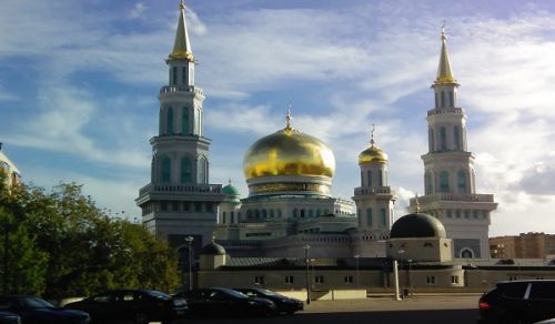 “Unauthorized” Plov in Yekaterinburg