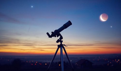 Are Astronomical Calculations and the Lunar Calendar a Substitute for the Sighting of the Hilaal Moon Crescent?