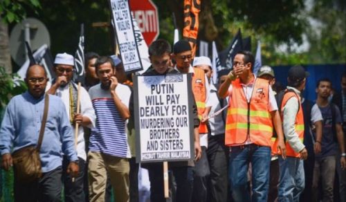 Two Shabab of Hizb ut Tahrir Freed from Charges of Distribution of Leaflets