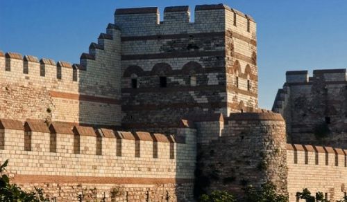 O Constantinople: Either You Take Me or I Take You, So He Took It