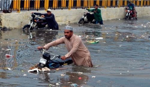 Monsoon Rains Devastate Karachi, Yet No One is Accountable Due to Democracy’s Division of Authority