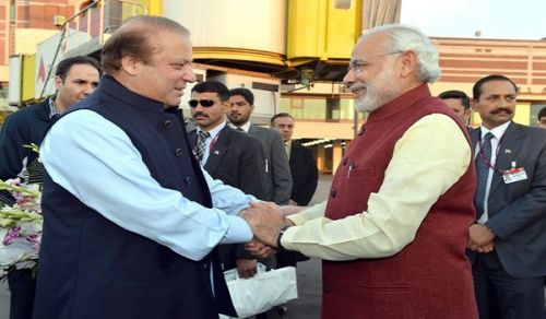 Narendera Modi, Butcher of Gujrat, Visits Pakistan Is there no one in the Pakistan Army to Prevent Raheel and Nawaz from Betraying the Muslims of Kashmir and this Region?