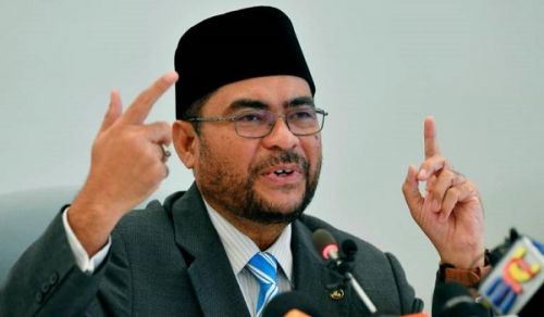 The Minister of Religious Affairs was Successfully Blinded by the Chinese Regime!