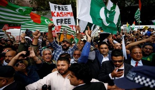 Mass Protests in London Against India’s Aggression Against Kashmir