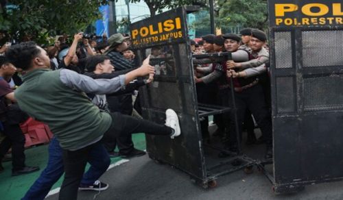 Indonesian Protests Must Confront Neoliberalism as the Root Cause of the Crisis
