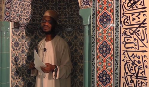Britain: Jum'ah Khutbah "Spread hope and Tawakul, not just despair!"