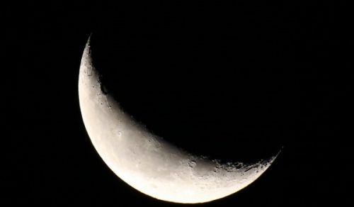 The Difference between Muslims on the Day of Fitr Is it a Difference of Sighting or ...?