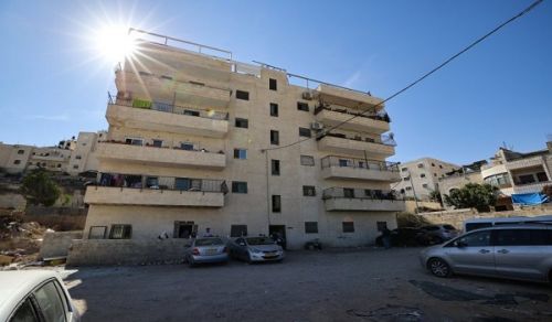 Jerusalem between Forced Displacement and Steadfastness