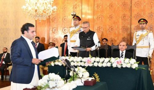 Question &amp; Answer: America and the Change in its Agents in Pakistan