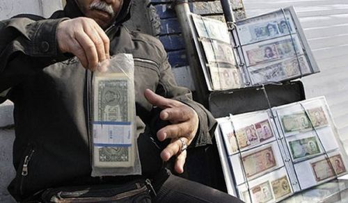 The Yemeni Currency Falls against the Dollar and the Economical War between the Parties of the Conflict is Manslaughter of the Yemeni People
