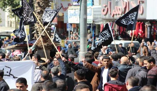 Palestine: Hizb ut Tahrir Participates with Families of Jabari &amp; Tamim in Demonstration against the Political Detention despite sound of bullets and Tear Gas