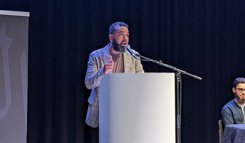 The Netherlands: Seminar entitled, The Ummah&#039;s Priorities