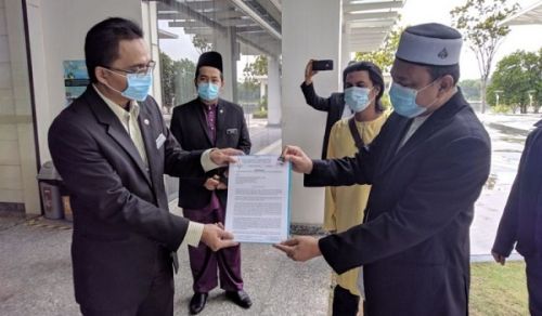 Malaysia: Accounting Malaysia&#039;s Minister of Religious Affairs