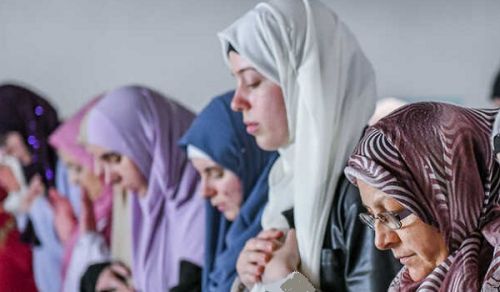 In Russia, Chaste Muslim Women Are Arrested and Brutalized!