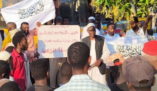 Hizb ut-Tahrir / Wilayah Sudan Engages with Muslims in a Public Address at the Grand Market of Port Sudan