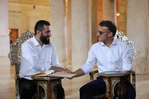 Syria&rsquo;s New Rulers Welcome the Enemy of Allah (swt), Macron, at the Umayyad Masjid&mdash;a Symbol of Honor and Islam