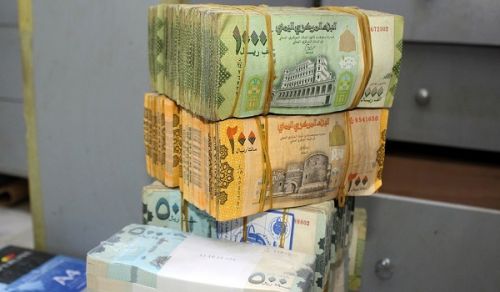 The Houthis’ Economic Achievements After 11 Years: Minting Two Coins of 50 and 100 Riyals!!