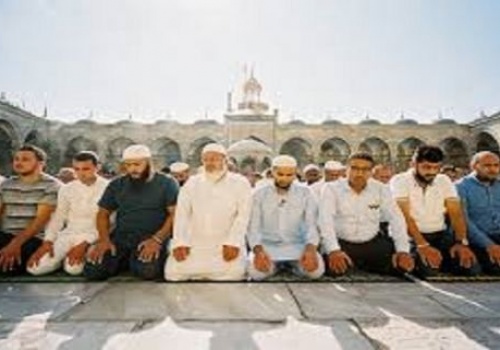 The Unity of the Muslim Ummah, not a Union of Islamic States:  The Path to a Comprehensive Renaissance and Radical Change