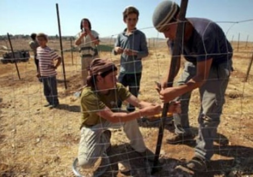 The Tightening Grip of the Jews on the West Bank Is a Systematic Policy of Displacement