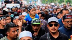 Two Calamities Plague the Muslim Ummah - Corrupt Rulers and a Corrupt System - Both Must Be Replaced Simultaneously